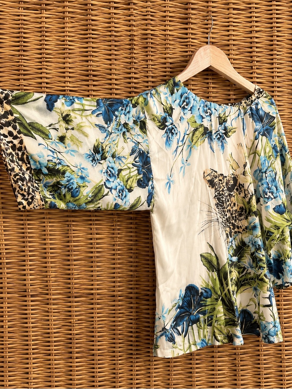 Chico’s Kimono Cardigan Blue Floral & Animal Print 3/4 Sleeve Boho Lightweight - Picture 5 of 12